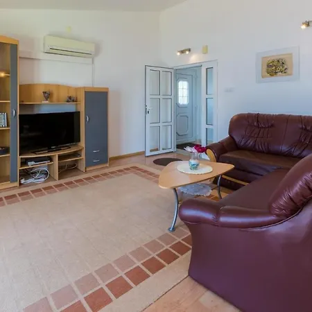 Crikvenica Two-bedroom 3