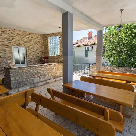 Two-bedroom 3 * Crikvenica