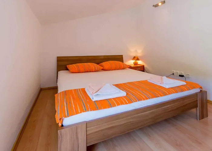 Two-bedroom 3 Crikvenica