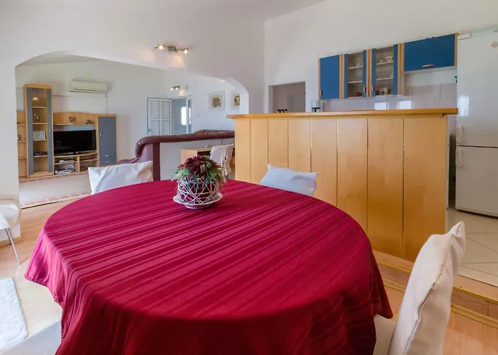 Two-bedroom 3 Crikvenica