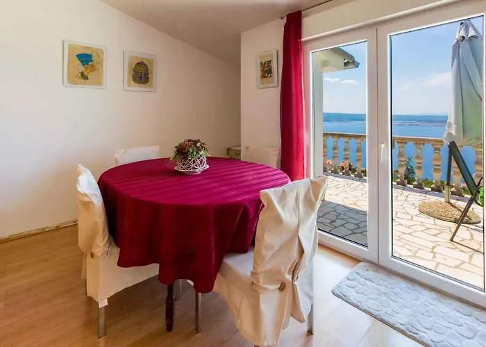 Two-bedroom 3 Crikvenica