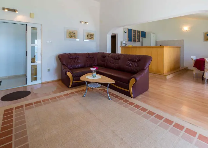 Two-bedroom 3 * Crikvenica