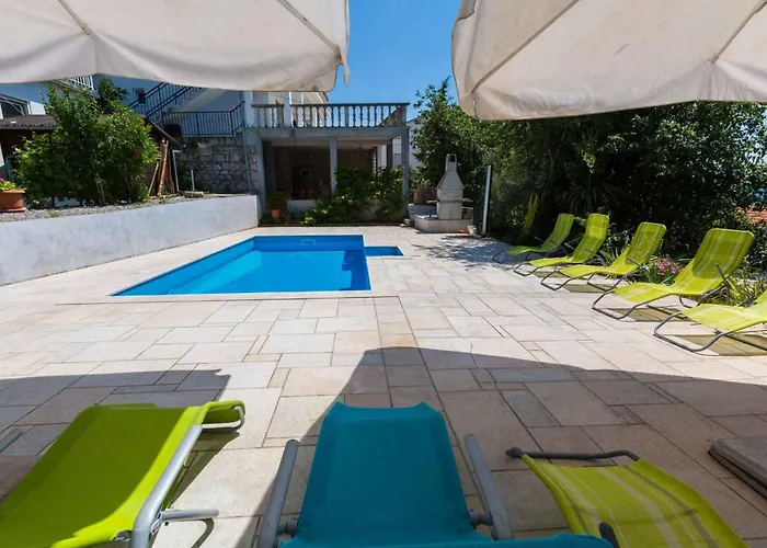 Two-bedroom 3 *